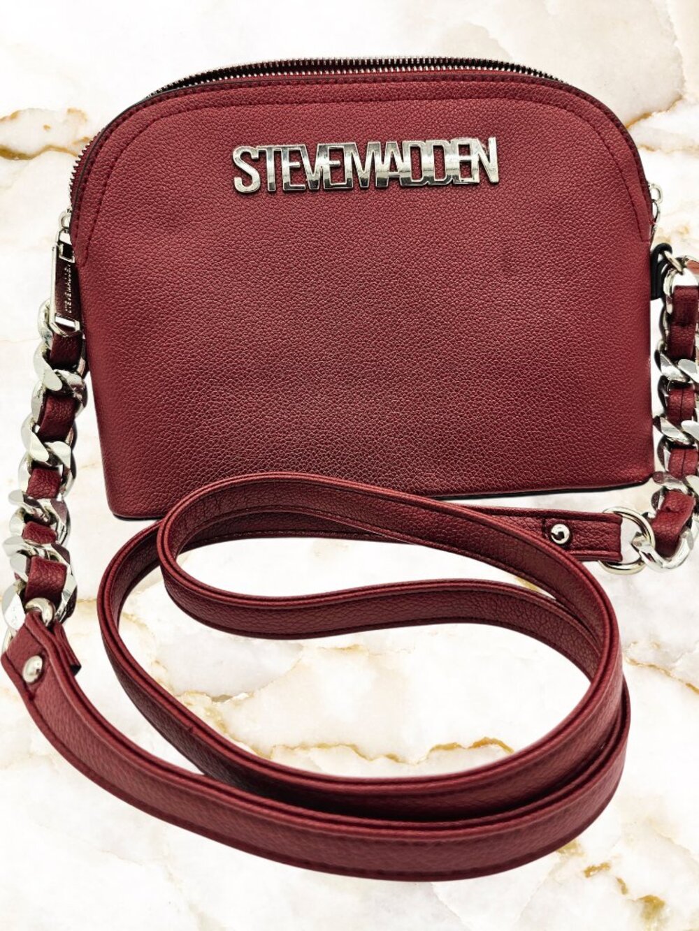 Steve Madden Burgundy Pebbled Crossbody Bag Chain Strap Dome Purse Silver Logo
